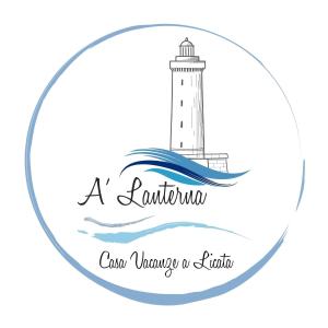 Ein Leuchtturm mit Wellen und Meer in einem Kreis mit Text verursacht Schäden n in der Unterkunft Casa Vacanze A' Lanterna in Licata