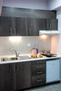 A kitchen or kitchenette at Studio Elena