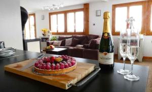 Imagen de la galería de Chalet Falcon With Hot Tub, en Chamonix-Mont-Blanc