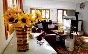 Imagen de la galería de Chalet Falcon With Hot Tub, en Chamonix-Mont-Blanc 22 fotos más