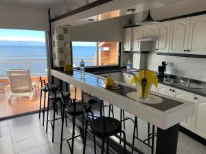 Kuchnia lub aneks kuchenny w obiekcie Vivienda Vacacional con Vistas a La Gomera y La Palma