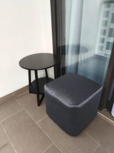 Posezení v ubytování Urban360 Pool view with Netflix and wifi