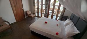 Ένα ή περισσότερα κρεβάτια σε δωμάτιο στο Luxury cosy villa welcoming you by the beach