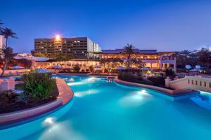 InterContinental Muscat, an IHG Hotel tesisinde veya buraya yakın yüzme havuzu