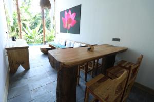 TV o dispositivi per l'intrattenimento presso Satya Boutique Resort & Spa