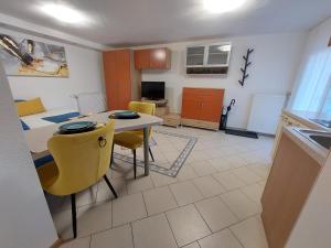 Kuchyň nebo kuchyňský kout v ubytování Apartments Vesna