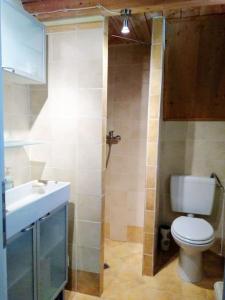 Kúpeľňa v ubytovaní Casa Vacanza Is Istrias