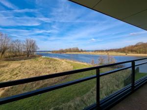 Afbeelding uit fotogalerij van Appartement aan jachthaven met zicht op Veerse meer in Arnemuiden