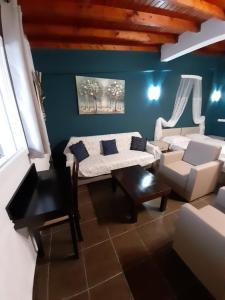 Gallery image of Victory Apartments Hotel in Samothr&aacute;ki