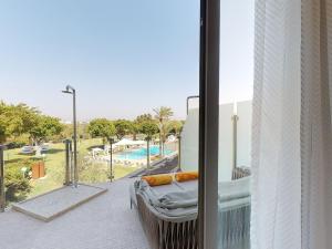A piscina localizada em Dan Caesarea Resort ou nos arredores
