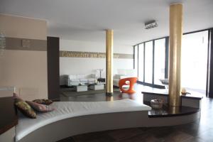 Istumisnurk majutusasutuses OneMhotel