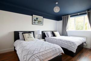 Lova arba lovos apgyvendinimo įstaigoje Homebird Property - Wilfrid House