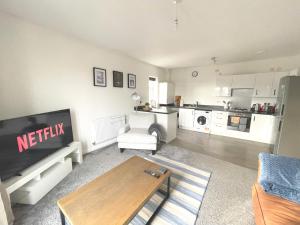 Home Crowd Luxury Apartments