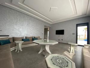 Μια τηλεόραση ή/και κέντρο ψυχαγωγίας στο Villa softsun