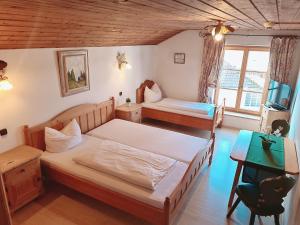 Postel nebo postele na pokoji v ubytování Landgasthof Böck