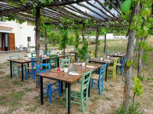 A garden outside Villa Mazza al Vesuvio