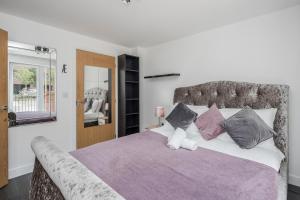 Gallery image of Beautiful 3-Bed Apartment in Romford in Romford