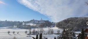 Ferienhaus am Himberg v zimě