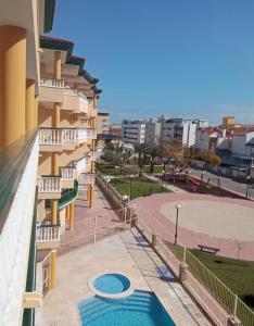 Bazén v ubytovaní Apartamentos Satse Moncofa alebo v jeho blízkosti