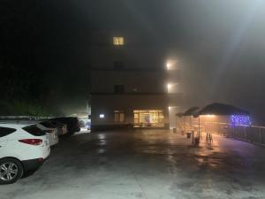 Das Gebäude in dem sich das Privatzimmer befindet