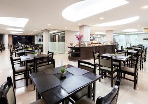 Restoran ili drugo mesto za obedovanje u objektu Centromar Hotel