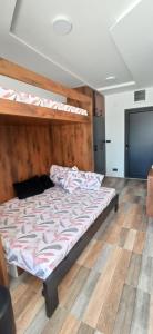 Postel nebo postele na pokoji v ubytování Apartman Studio LASTIN PUT Divčibare + 32 fotografií