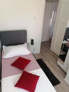 Postel nebo postele na pokoji v ubytování Apartment All 4 You