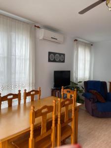 TV a/nebo společenská místnost v ubytování Casa de la Cañada - piso completo