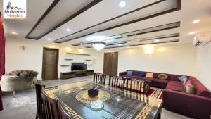 Gallery image of Multazam Heights, DHA Phase 8 - Three Bedrooms Family Apartments in Lahore