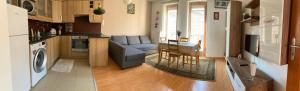 Kuchyňa alebo kuchynka v ubytovaní Germar Apartman