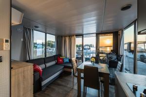 Gallery image of Domek na wodzie Topiko Czarter przy Hotelu Ognisty Ptak in Ogonki