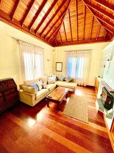 Khu vực ghế ngồi tại Luxury House Villa de Teguise +39 ảnh