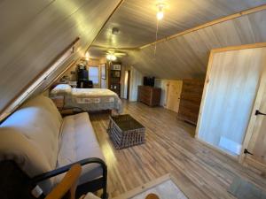 Billede fra billedgalleriet på Charming studio in-law on Great East Lake i Acton + 4 billeder