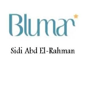 Un segno che legge balham con un'ape sopra. di Two-Bedroom Chalet at Blumar Wadi Degla Sidi Abdel Rahman a El Alamein