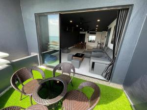 Гостиная зона в The Arena Tanjung Tuan Port Dickson