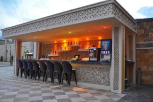 Lounge nebo bar v ubytování Elamir Resort Hotel