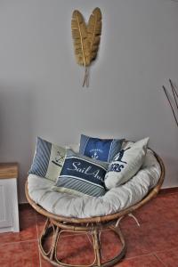 Posezení v ubytování Malpica Greek Home + 27 fotografií