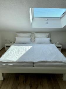 Postel nebo postele na pokoji v ubytování Ferienwohnung Stang