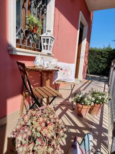 En balkon eller terrasse på Appartamento - Lì de Là tra i fiori