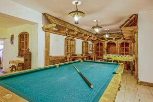 Biliár nebo kulečník v ubytování Gasthaus Auwirt