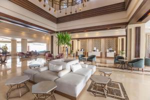 Зона вітальні в Sunrise Diamond Beach Resort -Grand Select