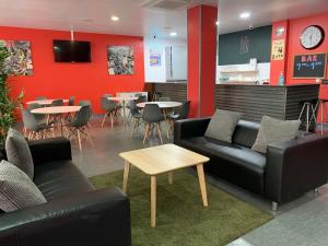Χώρος καθιστικού στο HelloBCN Youth Hostel Barcelona