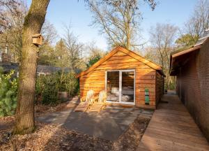 Gallery image of ZEN-Bungalow NO 3 met sauna en hottub in Rheezerveen