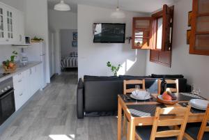 Kuchyň nebo kuchyňský kout v ubytování Casa Dos Barrancos C - Un Dormitorio, Parque Rural de Anaga