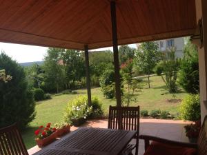 En have udenfor Sunny villa Boutique Varna + 30 billeder