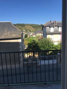 Nespecifikovaný výhled na hory nebo výhled na hory při pohledu z apartmánu + 4 fotografie