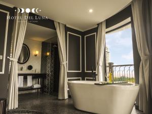 Koupelna v ubytování Hotel Del Luna Boutique