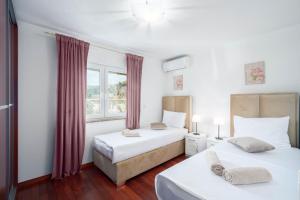 Posteľ alebo postele v izbe v ubytovaní Luxury Villa Ivana + 33 fotografií