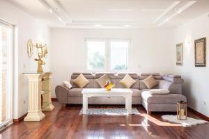 Posedenie v ubytovaní Luxury Villa Ivana