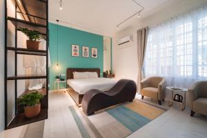 Rúm í herbergi á C o r o n a Hanoi House